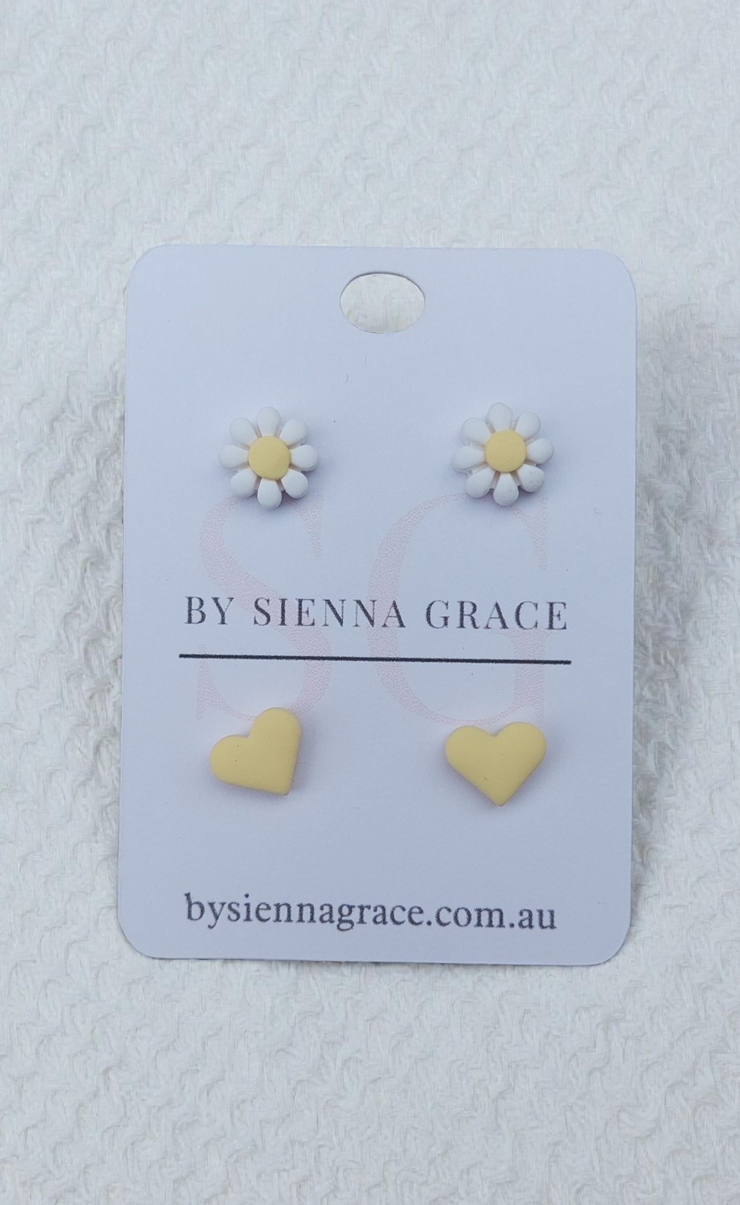 Yellow Daisy and Heart Stud Pack