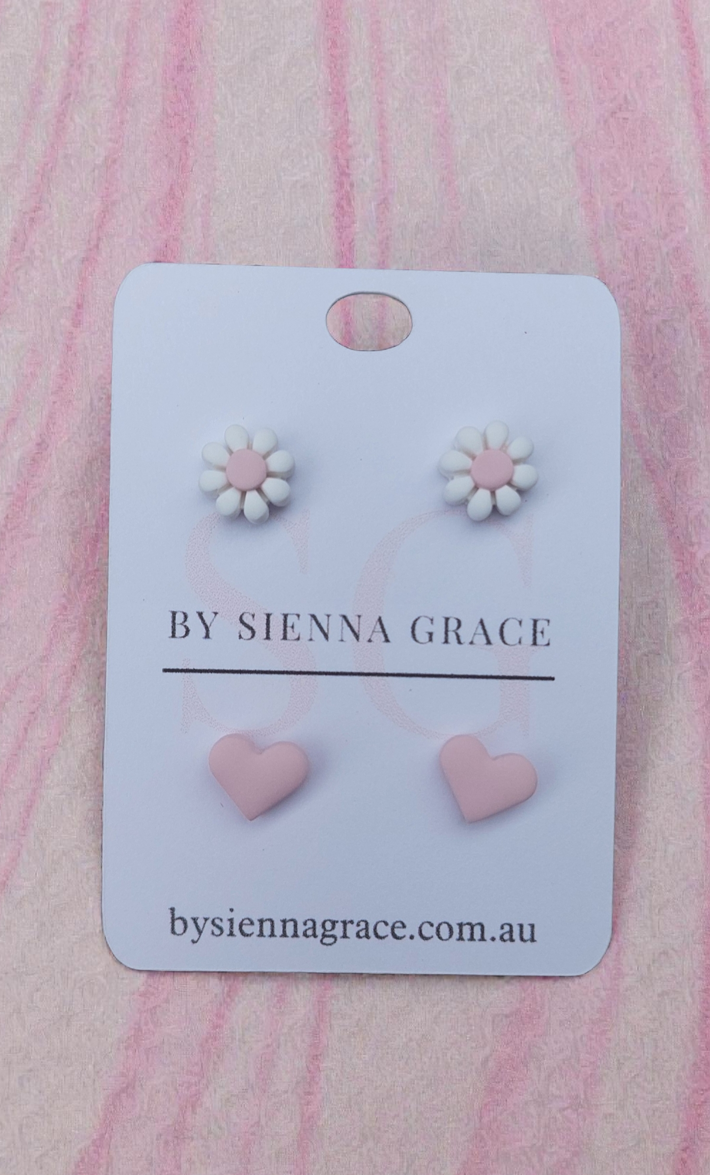 Pink Daisy and Heart Stud Packs