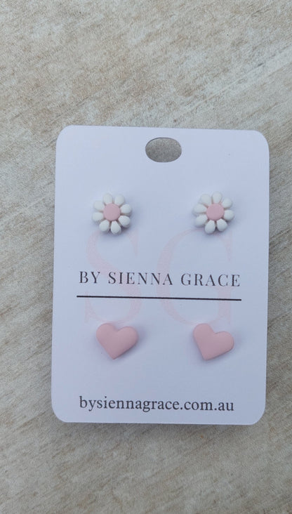 Pink Daisy and Heart Stud Packs