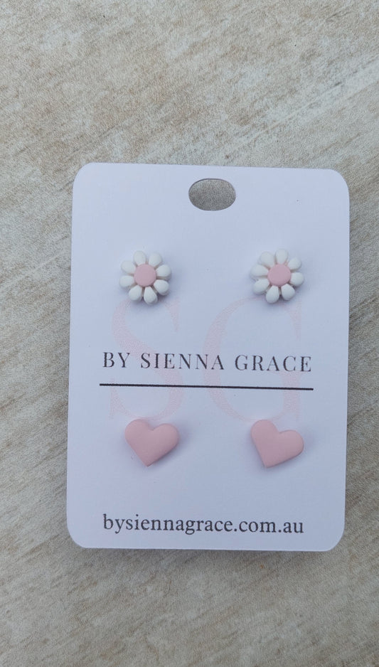 Pink Daisy and Heart Stud Packs