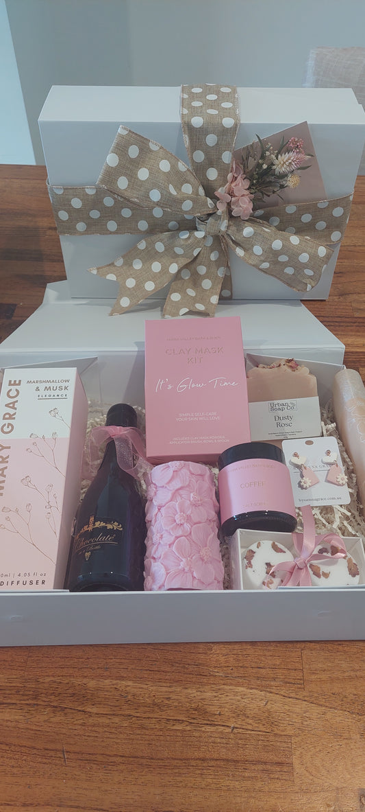 Pretty Deluxe Mother’s Day gift box