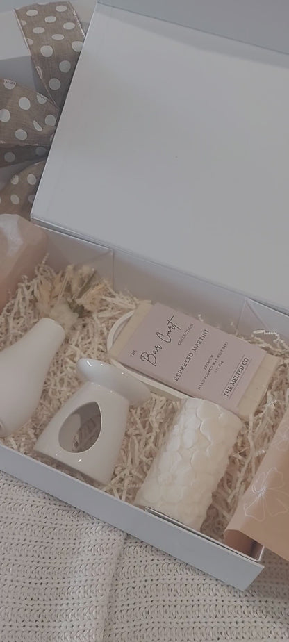 White Dreams Hamper Gift Box